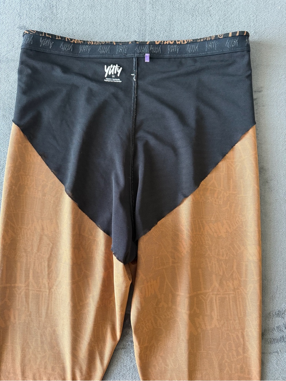 YITTY Black Leggings with Bronze Logo Print - Picture 9 of 10